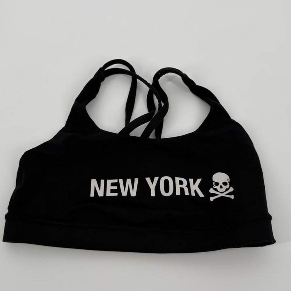 Lululemon Black New York Skull Graphic Strappy Sports Bra Size 6